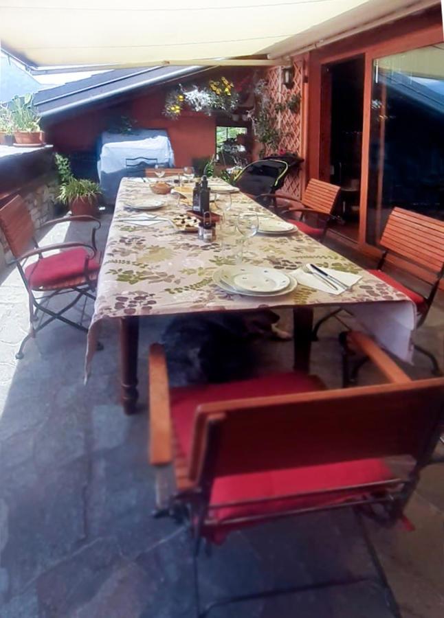 B&B Aquarelle Faggeto Lario Luaran gambar