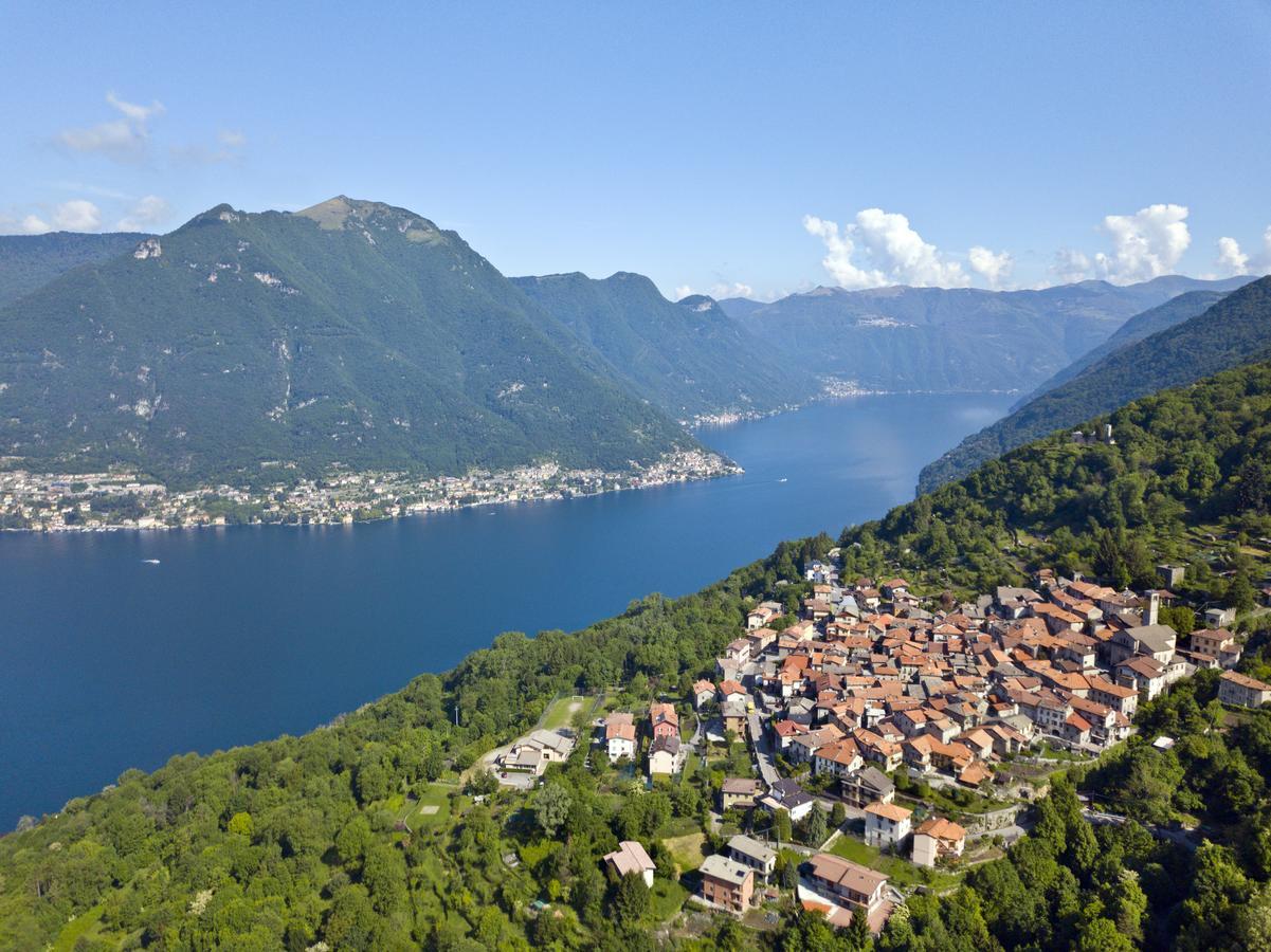 B&B Aquarelle Faggeto Lario Luaran gambar